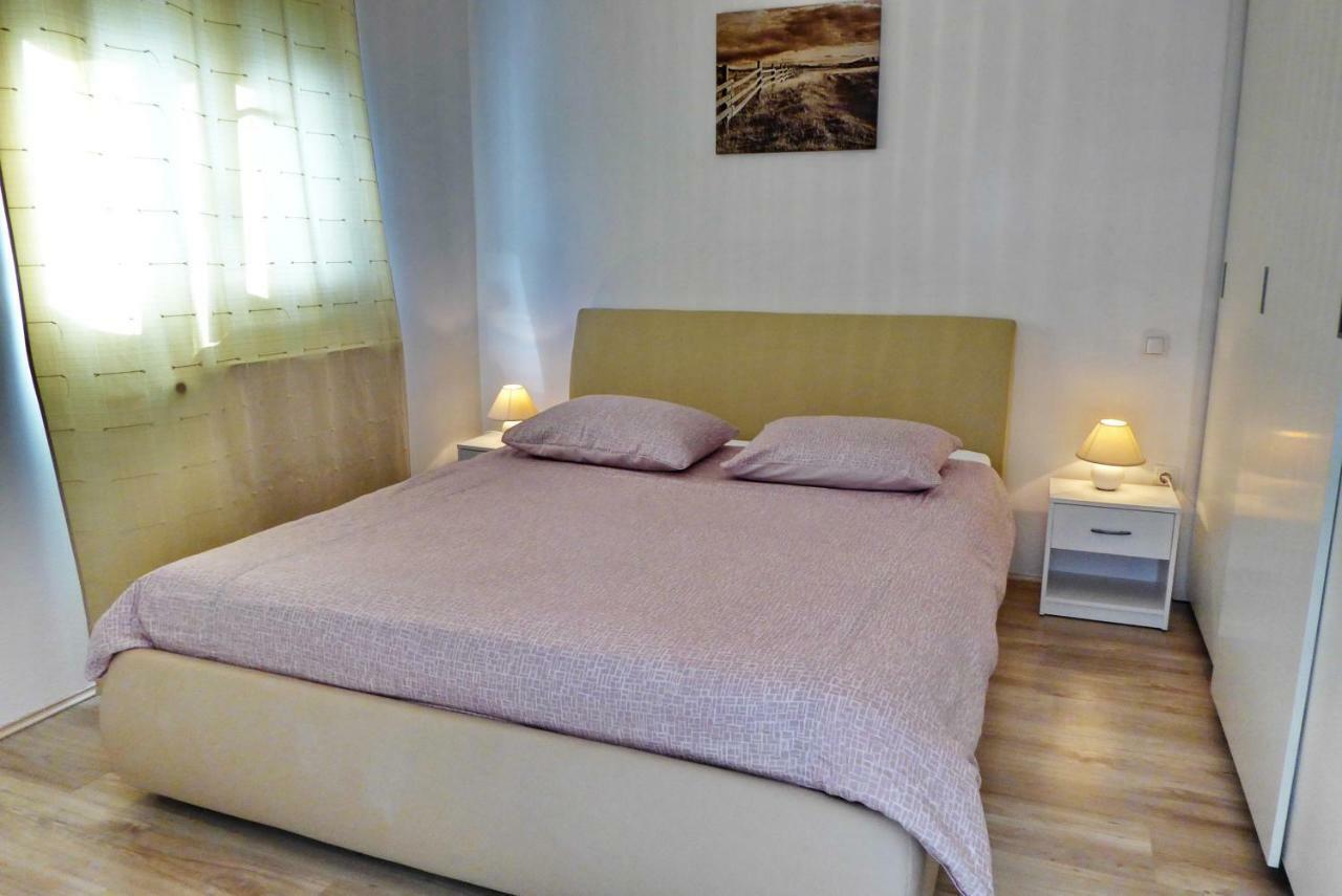 Apartments Curicta 1 크르크 외부 사진